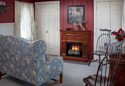 Bed & Breakfast Colonial Inn