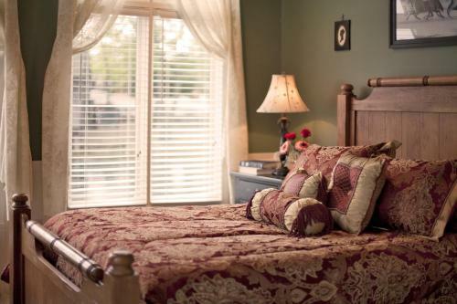 Bed & Breakfast Colonial Inn