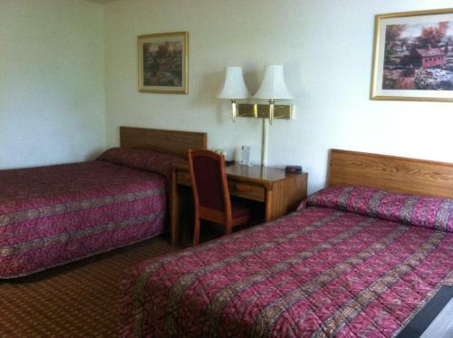 Hotel Corning Inn