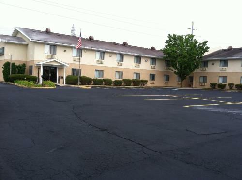Hotel Corning Inn
