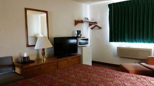 Hotel Corning Inn
