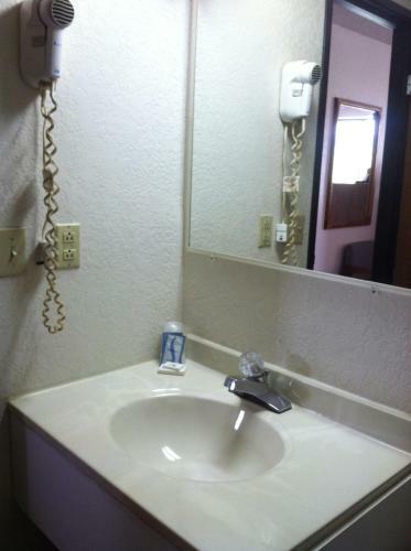 Hotel Corning Inn