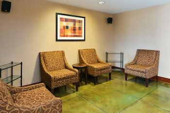 Holiday Inn Express Hotel & Suites Greenville
