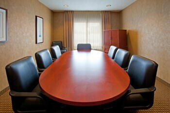 Holiday Inn Express Hotel & Suites Greenville