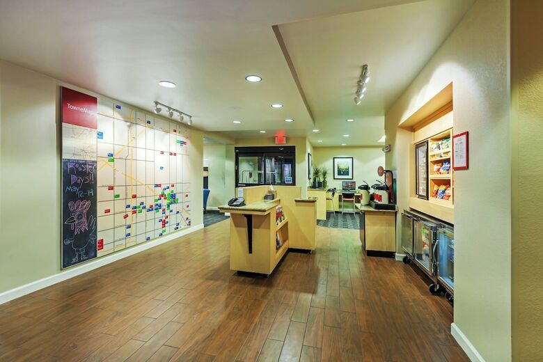 Hotel Towneplace Suites By Marriott Broken Arrow