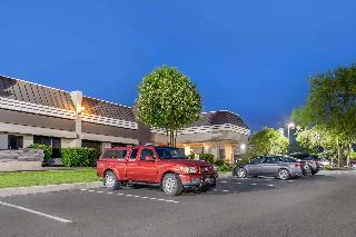 Clarion Hotel & Conference Center Harrisburg West