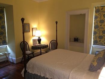 Bed & Breakfast Barksdale House Inn