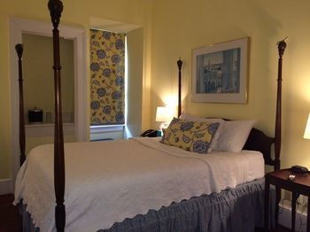 Bed & Breakfast Barksdale House Inn