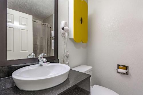 Orange Extended Stay Hotel