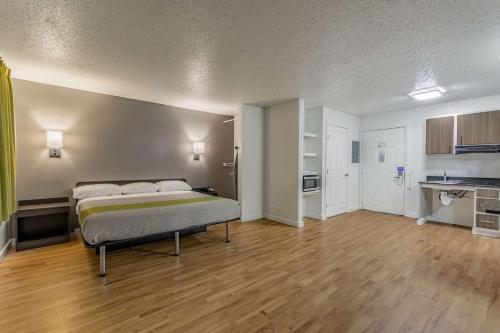 Orange Extended Stay Hotel