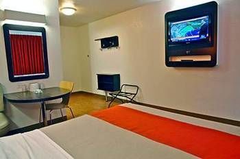 Motel 6 Dallas - South