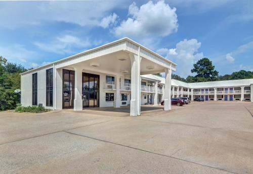 Motel 6 Lindale Tx