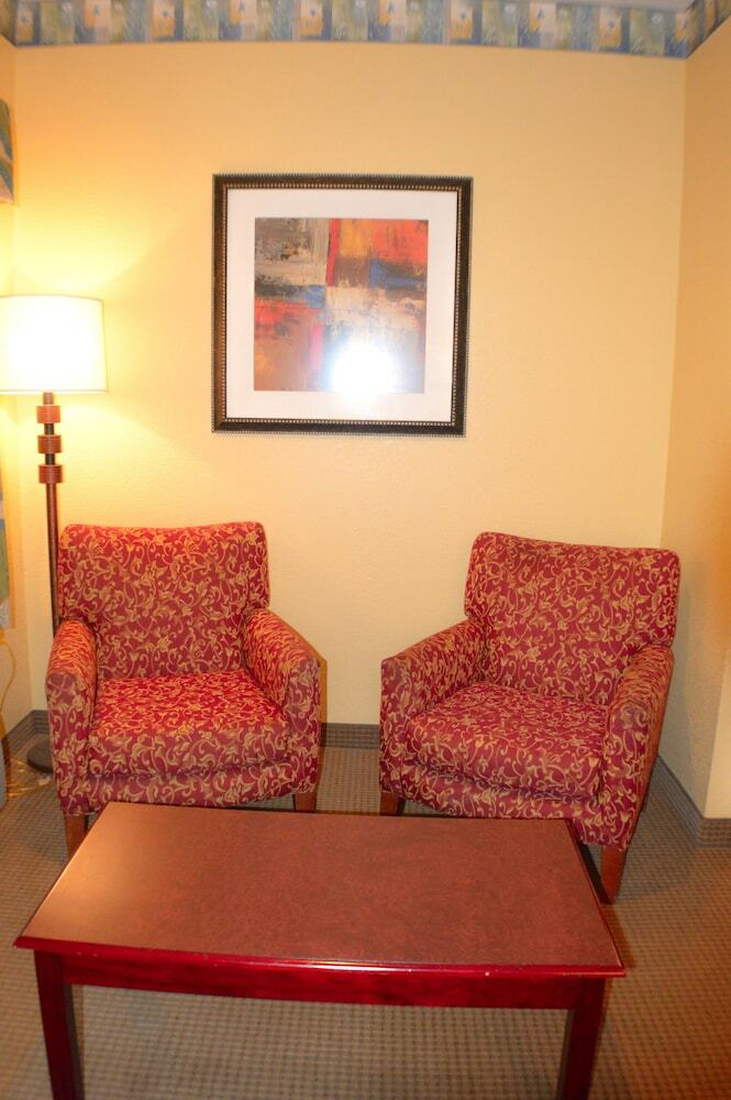 Motel Magnolia Inn And Suites