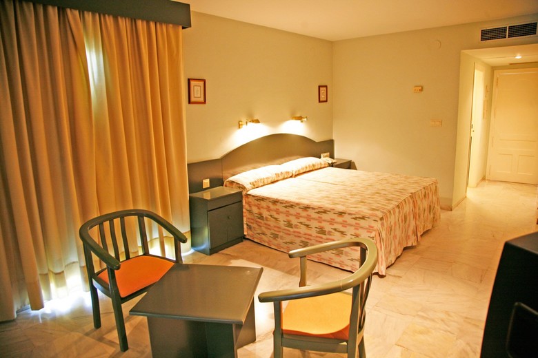 Hotel Ele La Perla