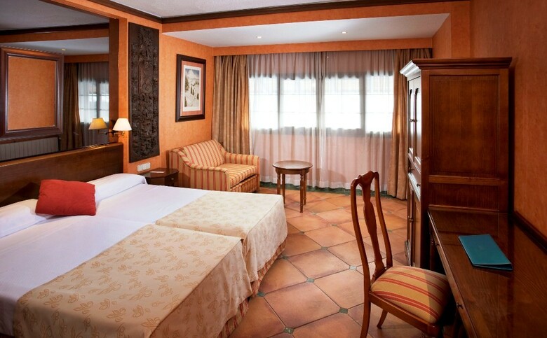 Hotel Meli� Sol Y Nieve