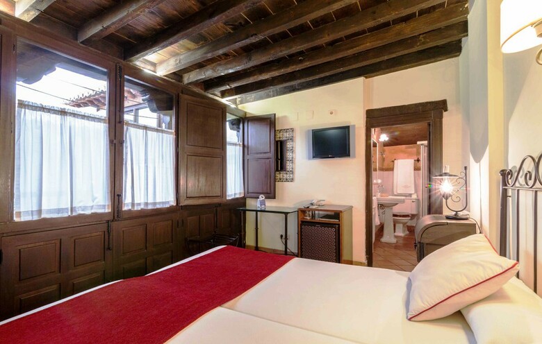 Hotel Casa Del Capitel Nazar�