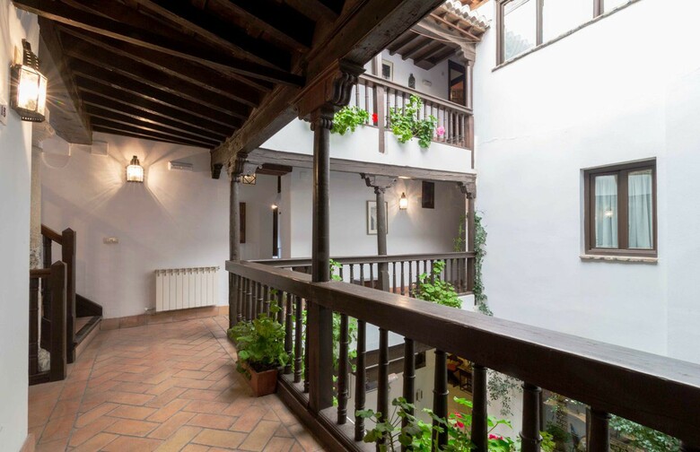 Hotel Casa Del Capitel Nazar�