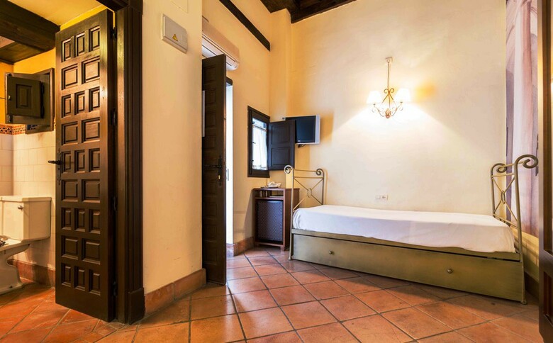 Hotel Casa Del Capitel Nazar�