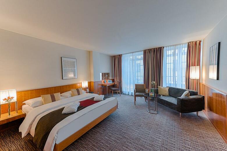 Hotel K+K Maria Theresia
