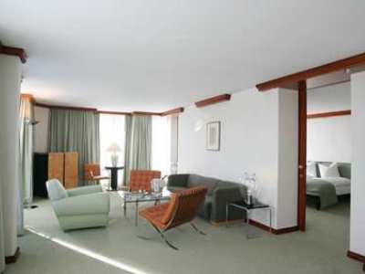 Hotel Hilton Vienna Plaza