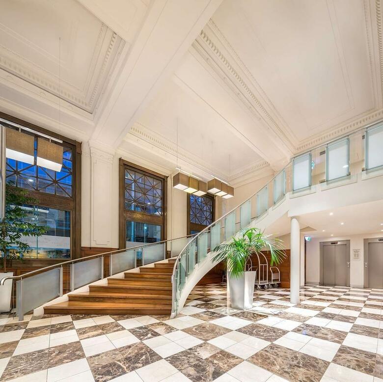 Hotel Batman�s Hill On Collins