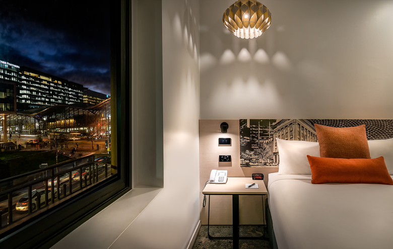 Hotel Batman�s Hill On Collins