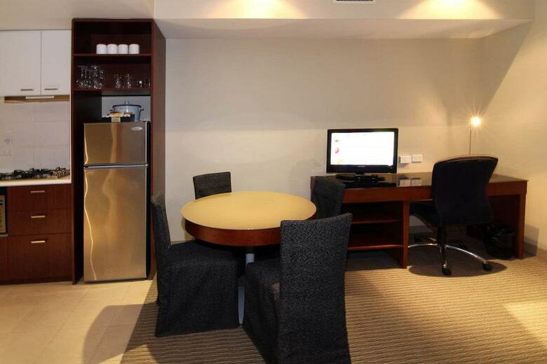 Hotel Batman�s Hill On Collins