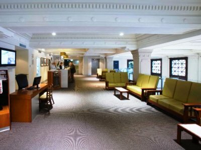 Hotel Batman�s Hill On Collins
