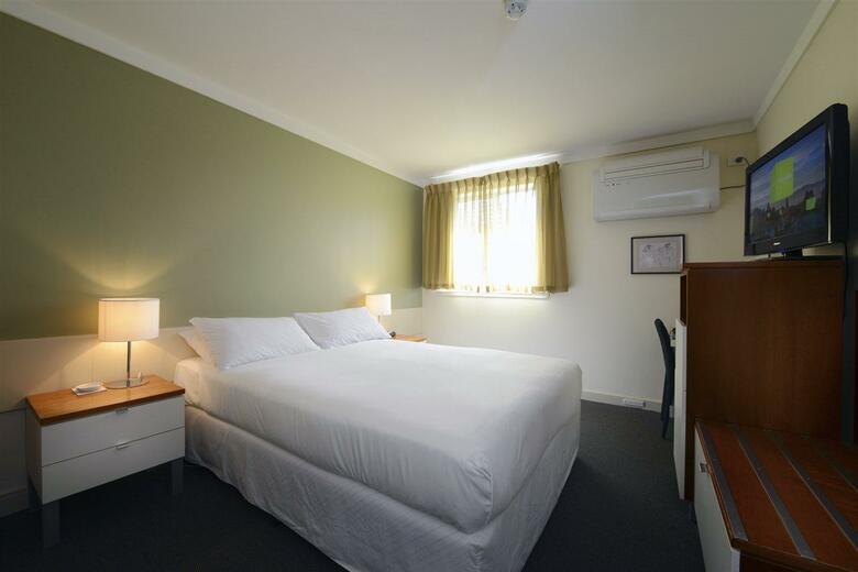 Hotel Sullivans