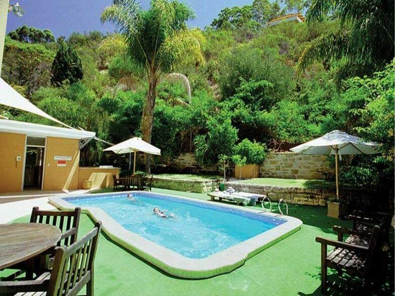 Hotel Sullivans
