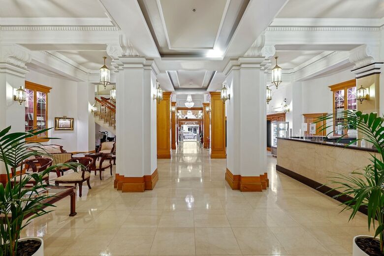 Castlereagh Boutique Hotel