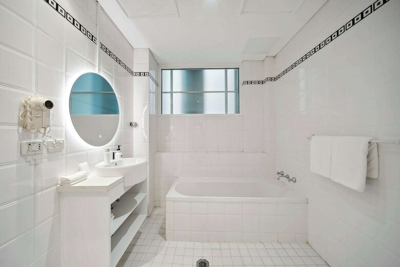 Castlereagh Boutique Hotel