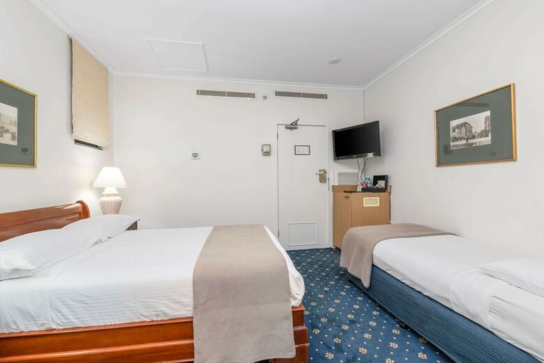 Castlereagh Boutique Hotel