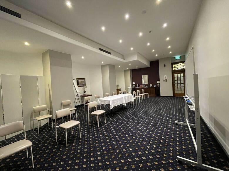 Castlereagh Boutique Hotel
