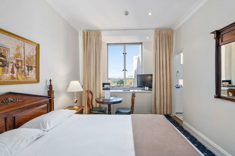 Castlereagh Boutique Hotel