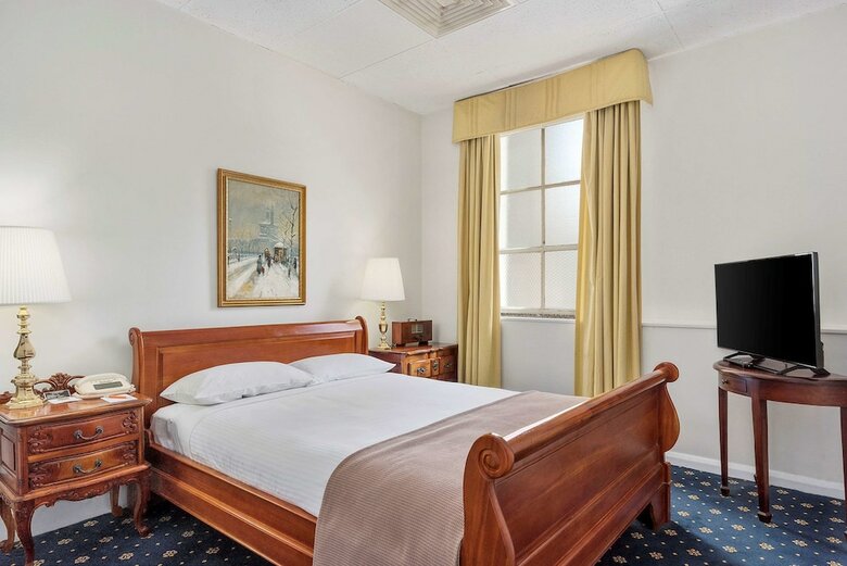 Castlereagh Boutique Hotel