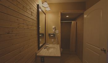 Hotel Carefree Inn