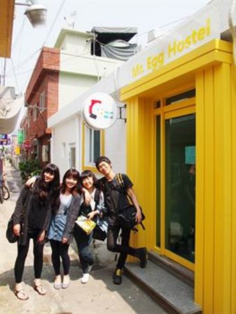 Mr. Egg Hostel Original