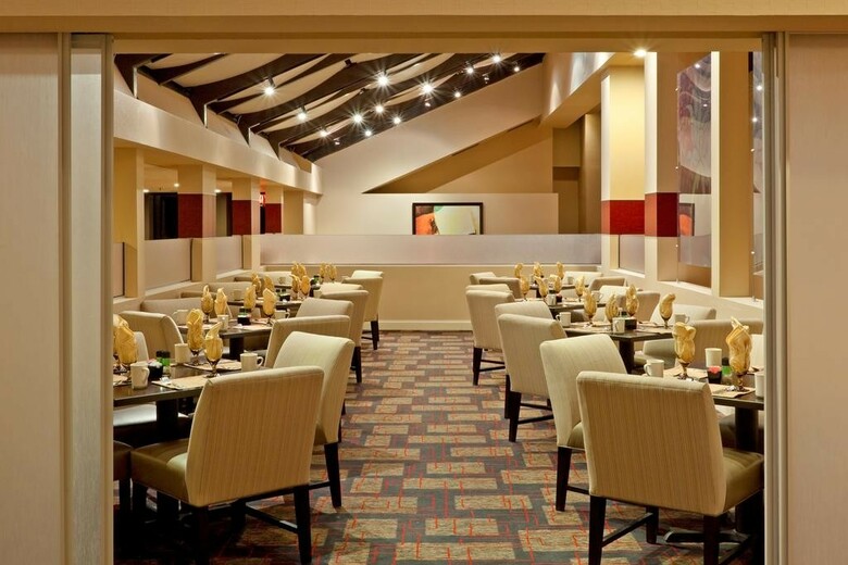 Crowne Plaza Hotel Fairfield