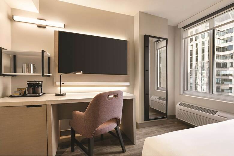 Hotel Doubletree By Hilton New York Midtown Fifth Ave