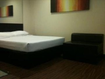 Hotel 81 - Heritage