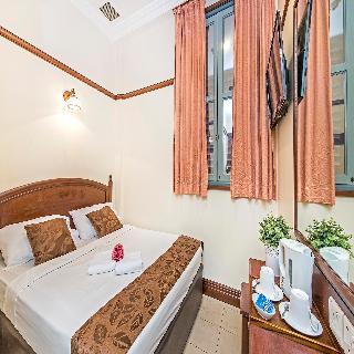 Hotel 81 Classic
