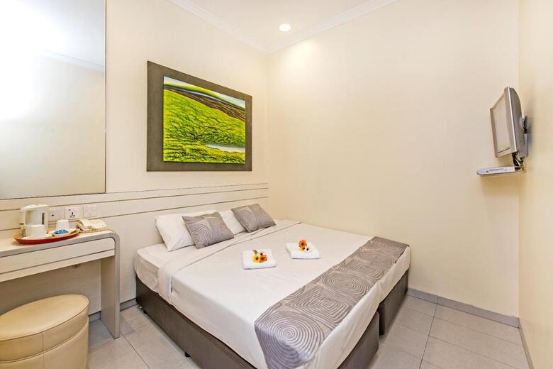 Hotel 81 Elegance