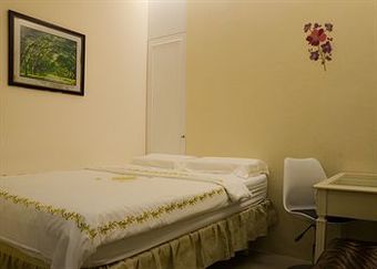 Jayleen 1918 Hotel