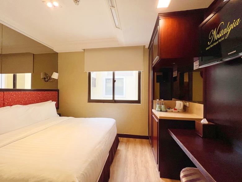 Nostalgia Hotel