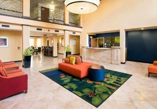 Hotel Fairfield Inn & Suites By Marriott Lombard