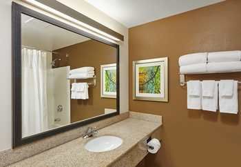 Hotel Fairfield Inn & Suites By Marriott Lombard