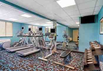 Hotel Fairfield Inn & Suites By Marriott Lombard