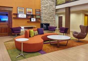 Hotel Fairfield Inn & Suites By Marriott Lombard