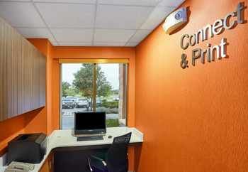 Hotel Fairfield Inn & Suites By Marriott Lombard